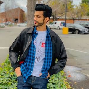 Meet your Posher, Navdeep